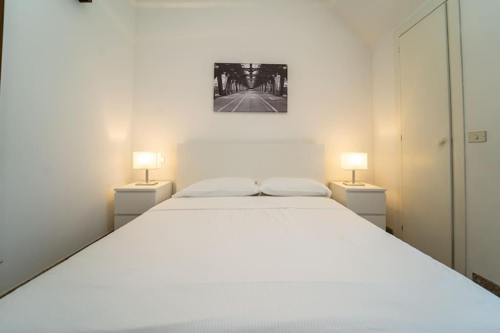 5 Giornate Apt Con Terrazzo E Garage Privato Milan Exterior photo
