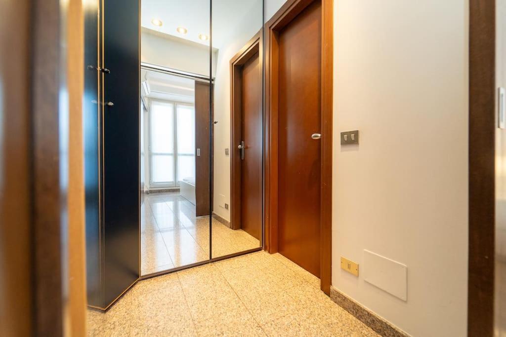 5 Giornate Apt Con Terrazzo E Garage Privato Milan Exterior photo