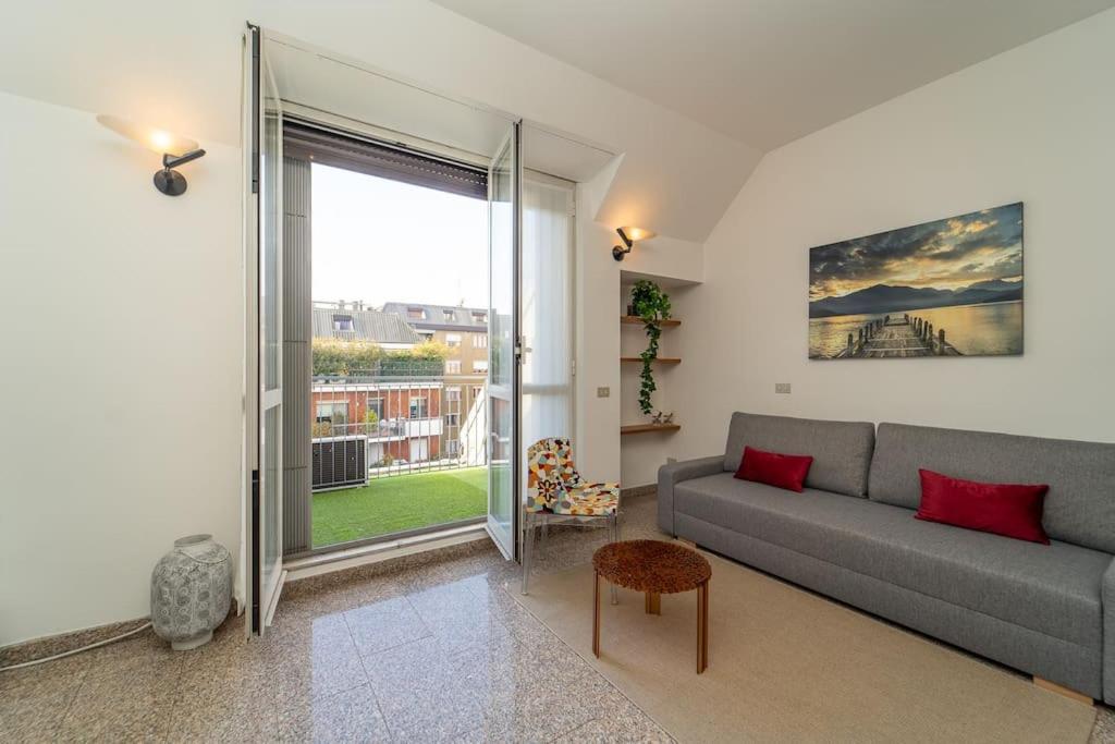 5 Giornate Apt Con Terrazzo E Garage Privato Milan Exterior photo